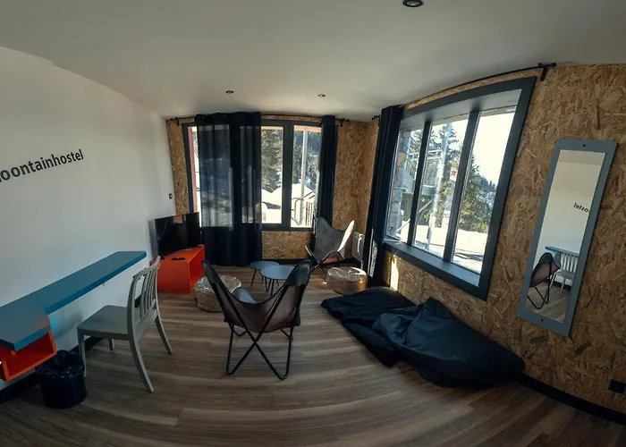 Moontain Hostel